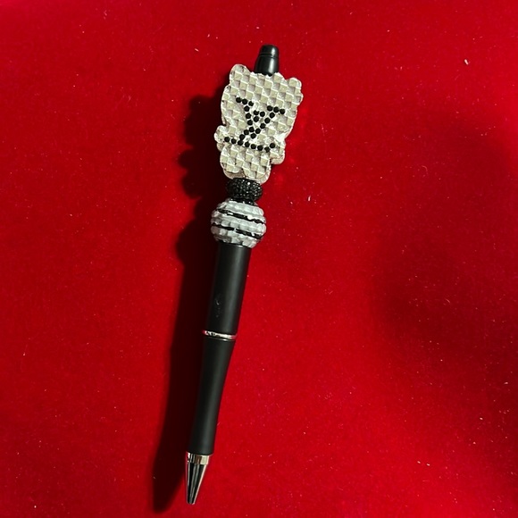 Other - Inspired Beaded Pen with extra refill. (24)